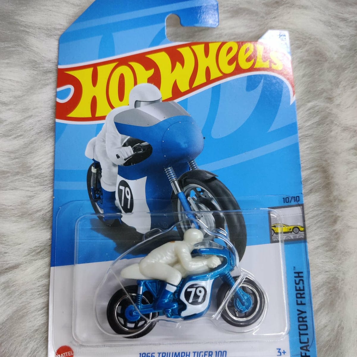 1966 TRIUMPH TIGER 100 HOT WHEELS