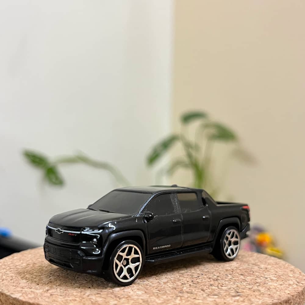 SILVERADO EV RST HOT WHEELS – STORIZO